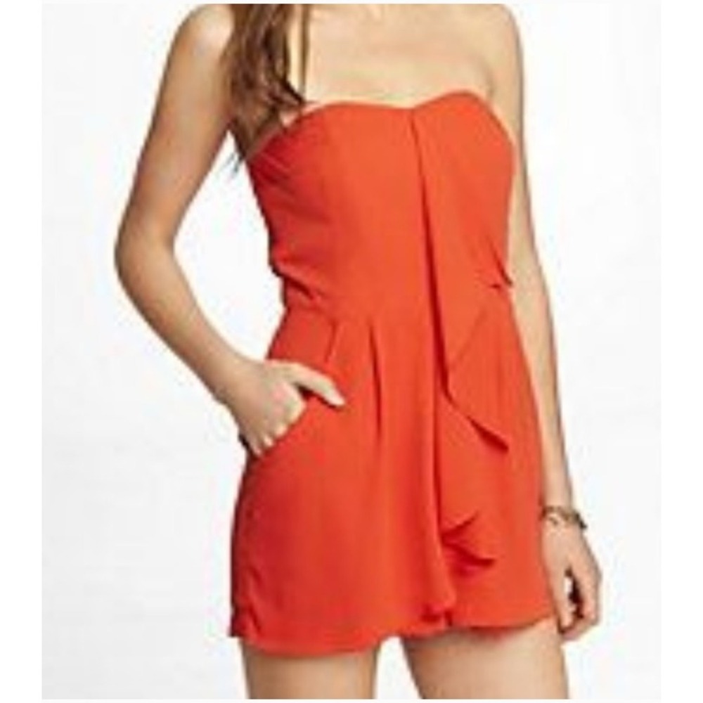 Express Strapless Romper Size 4 Coral NEW Ruffle Sweetheart Mini Cocktail Summer
